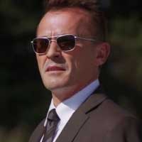 Robert Knepper